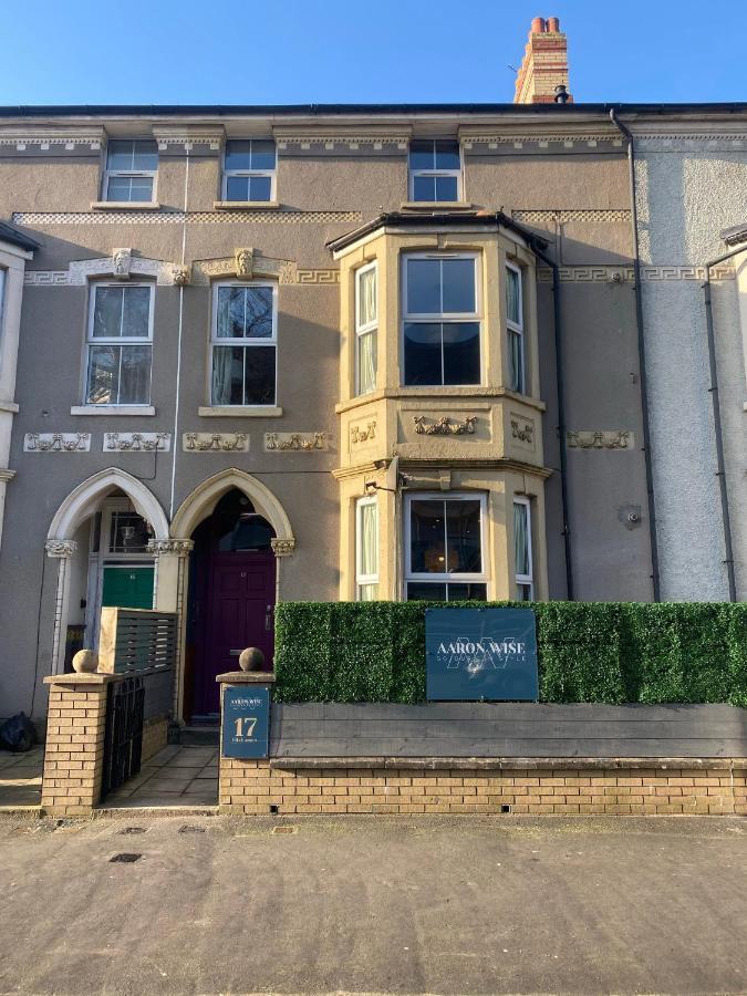 Aaron Wise - 17 Fitzhamon Apartments Cardiff Kültér fotó